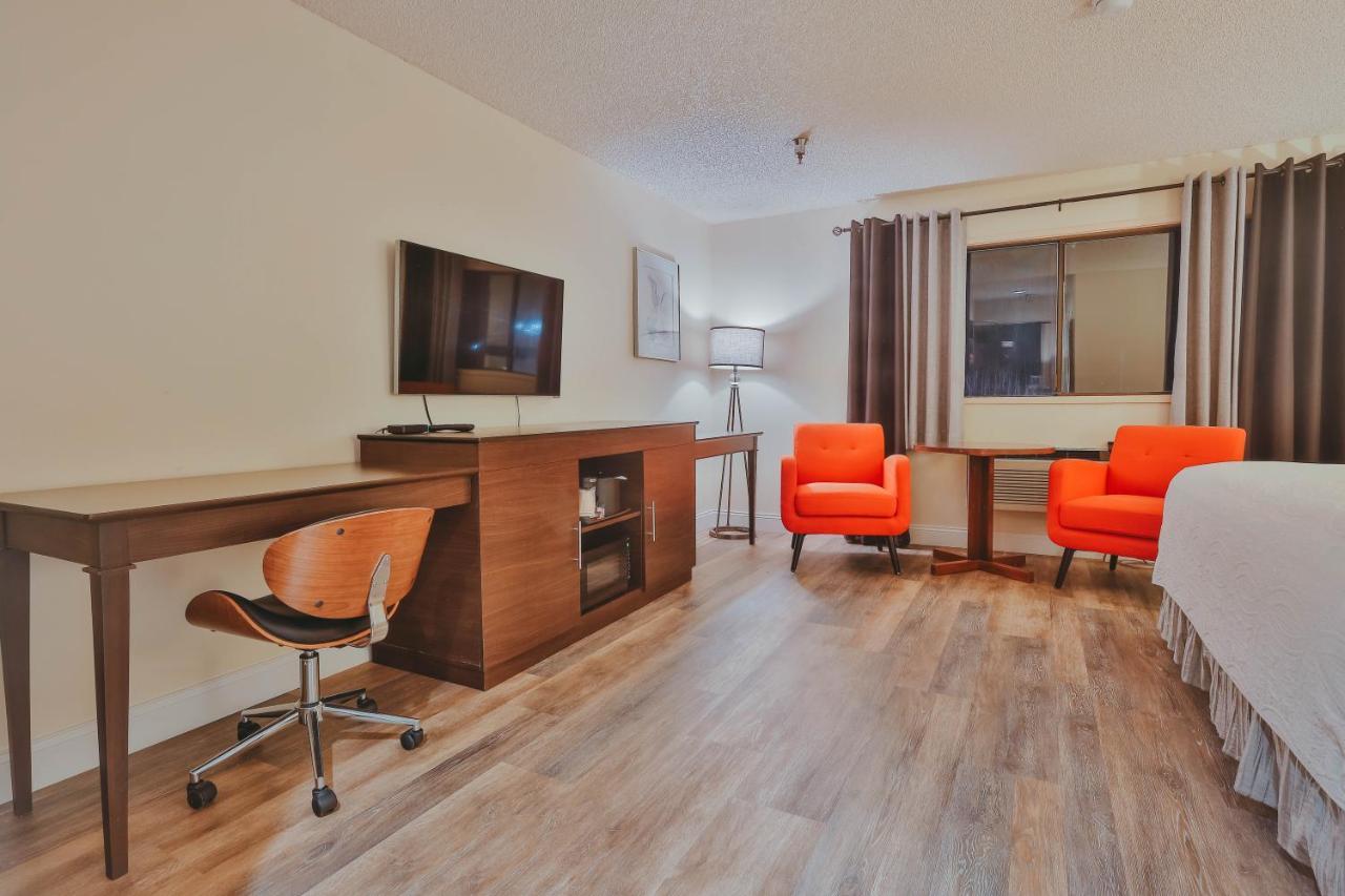 Hotel International Lynnwood Εξωτερικό φωτογραφία