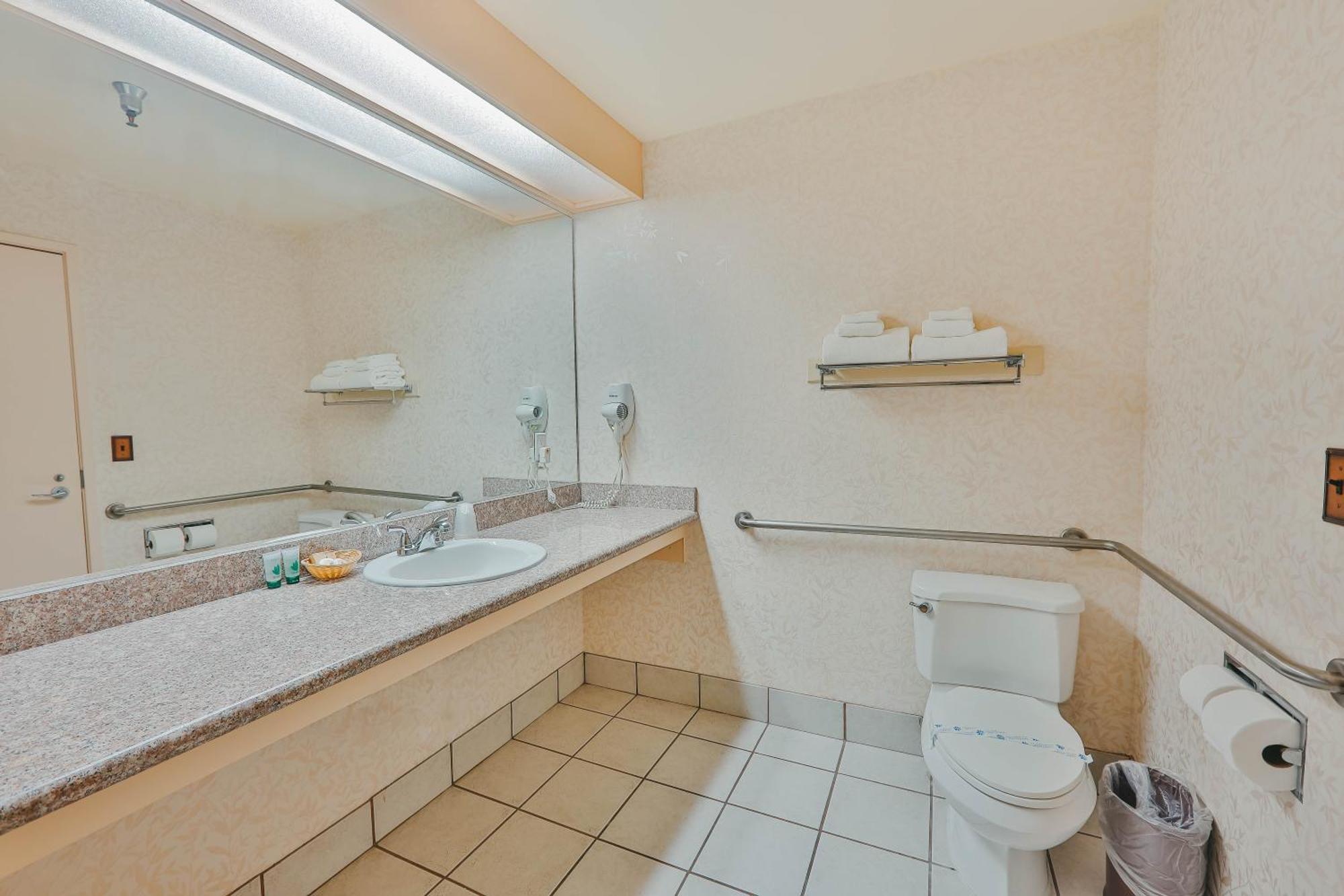 Hotel International Lynnwood Εξωτερικό φωτογραφία