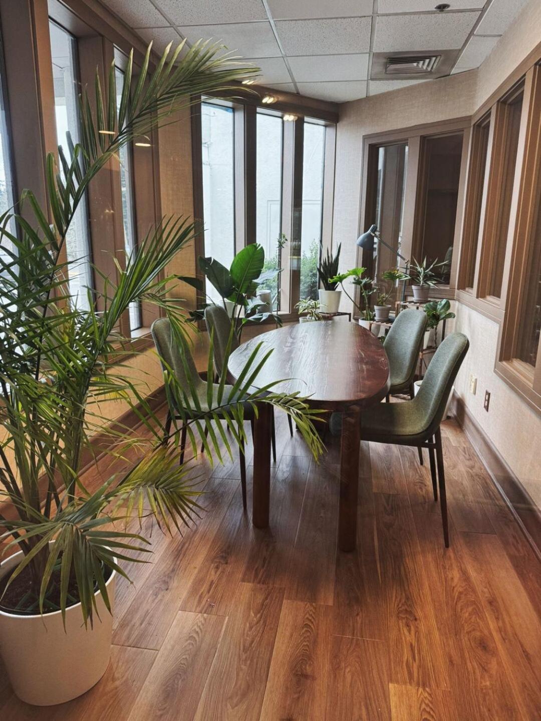 Hotel International Lynnwood Εξωτερικό φωτογραφία