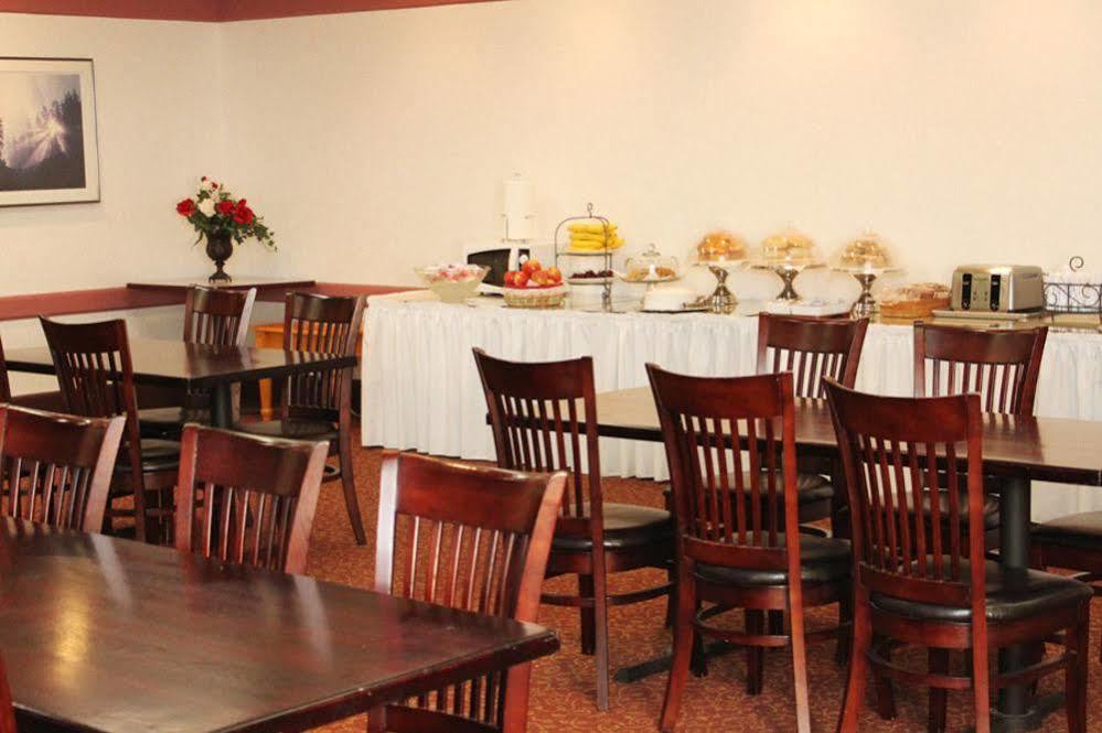 Hotel International Lynnwood Εξωτερικό φωτογραφία